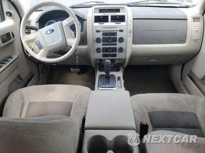 Zdjęcie 8 z 13 samochodu: 2008 FORD ESCAPE XLT VIN:1FMCU03Z38KB98676 - miniatura