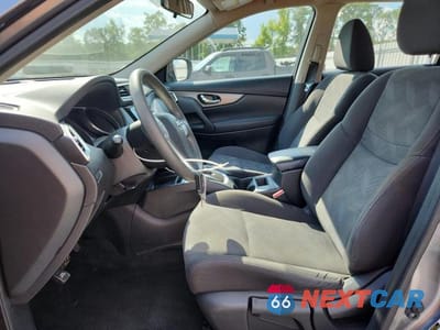 Zdjęcie 7 z 14 samochodu: 2016 NISSAN ROGUE S VIN:KNMAT2MT8GP676905 - miniatura