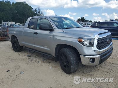Czwarte zdjęcie samochodu z boku: 2021 TOYOTA TUNDRA DOUBLE CAB SR VIN:5TFRY5F16MX285037 - miniatura