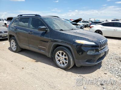 Czwarte zdjęcie samochodu z boku: 2015 JEEP CHEROKEE SPORT VIN:1C4PJLAB3FW694931 - miniatura