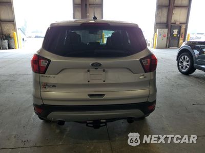 Zdjęcie 6 z 13 samochodu: 2019 FORD ESCAPE SE VIN:1FMCU9GD8KUA68472 - miniatura