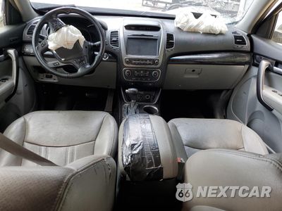 Zdjęcie 8 z 14 samochodu: 2015 KIA SORENTO SX VIN:5XYKW4A70FG608517 - miniatura
