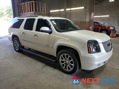 Czwarte zdjęcie samochodu z boku: 2009 GMC YUKON XL DENALI VIN:1GKFK06239R281415 - miniatura