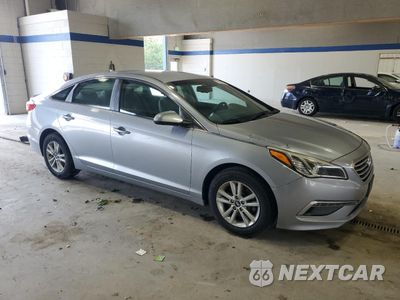 Czwarte zdjęcie samochodu z boku: 2015 HYUNDAI SONATA SE VIN:5NPE24AF8FH185940 - miniatura