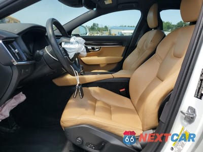 Zdjęcie 7 z 15 samochodu: 2018 VOLVO S90 T5 MOMENTUM VIN:LVY982MK9JP018019 - miniatura