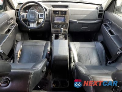 Zdjęcie 8 z 13 samochodu: 2012 JEEP LIBERTY JET VIN:1C4PJMFK7CW158963 - miniatura