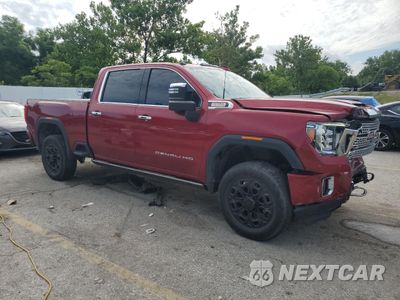 Czwarte zdjęcie samochodu z boku: 2021 GMC SIERRA K3500 DENALI VIN:1GT49WEY9MF256147 - miniatura