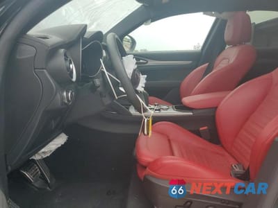 Zdjęcie 7 z 14 samochodu: 2024 ALFA ROMEO STELVIO TI VIN:ZASPAKBN9R7D72979 - miniatura