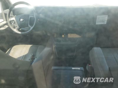Zdjęcie 8 z 13 samochodu: 2014 CHEVROLET EXPRESS G2500 VIN:1GCWGFCA9E1914844 - miniatura
