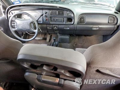 Zdjęcie 8 z 12 samochodu: 1999 DODGE RAM 2500 VIN:3B7KF2368XG127667 - miniatura