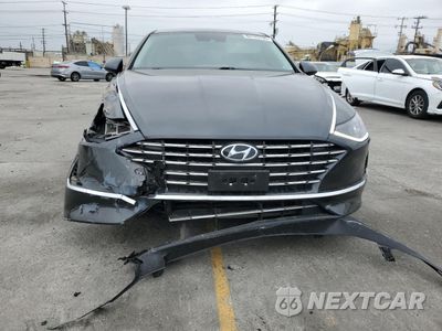 Piąte zdjęcie samochodu w środku: 2021 HYUNDAI SONATA HYBRID VIN:KMHL24JJ6MA018049 - miniatura