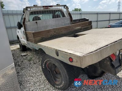 Drugie zdjęcie samochodu z przodu: 2000 FORD SUPER DUTY F-350 W/D VIN:1FDWF37F5YEE28547 - miniatura