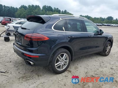 Trzecie zdjęcie samochodu z tyłu: 2017 PORSCHE CAYENNE VIN:WP1AA2A25HKA90872 - miniatura