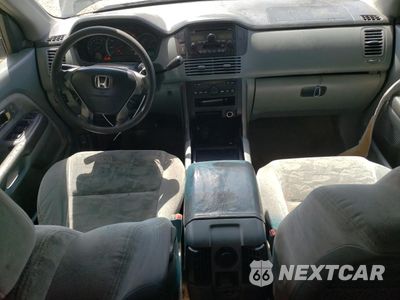 Zdjęcie 8 z 13 samochodu: 2004 HONDA PILOT EX VIN:2HKYF18424H509885 - miniatura