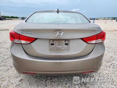 Zdjęcie 6 z 12 samochodu: 2013 HYUNDAI ELANTRA GLS VIN:5NPDH4AE6DH397282 - miniatura