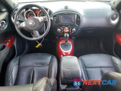 Zdjęcie 8 z 13 samochodu: 2011 NISSAN JUKE S VIN:JN8AF5MV9BT021876 - miniatura