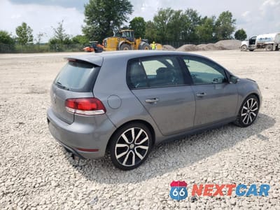 Trzecie zdjęcie samochodu z tyłu: 2013 VOLKSWAGEN GTI VIN:WVWGD7AJ4DW088136 - miniatura