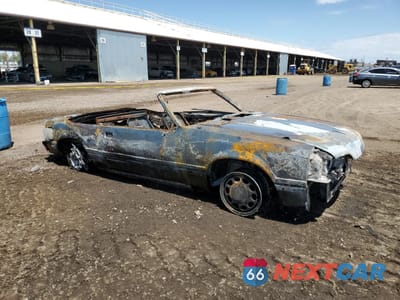 Czwarte zdjęcie samochodu z boku: 1989 FORD MUSTANG LX VIN:1FABP44E3KF250212 - miniatura