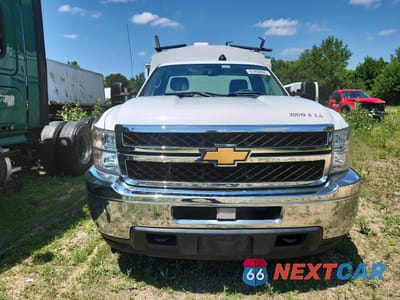 Piąte zdjęcie samochodu w środku: 2013 CHEVROLET SILVERADO C3500 VIN:1GB3CZCG9DF151735 - miniatura