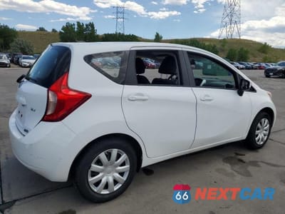 Trzecie zdjęcie samochodu z tyłu: 2016 NISSAN VERSA NOTE SV VIN:3N1CE2CP5GL367429 - miniatura