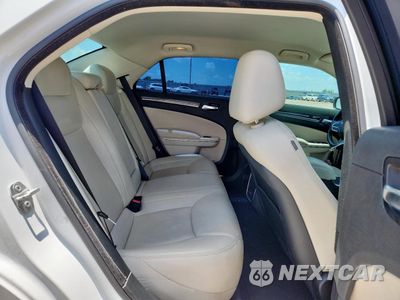 Zdjęcie 10 z 12 samochodu: 2022 CHRYSLER 300 TOURING L VIN:2C3CCADG7NH154942 - miniatura