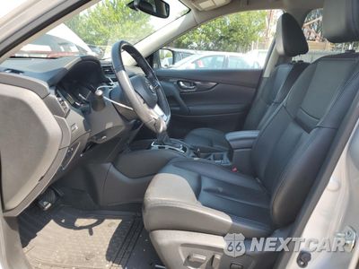 Zdjęcie 7 z 16 samochodu: 2018 NISSAN ROGUE S VIN:JN8AT2MV1JW322307 - miniatura