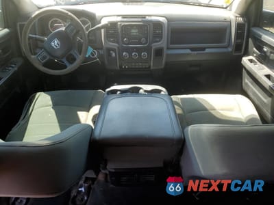 Zdjęcie 8 z 14 samochodu: 2018 RAM 5500 VIN:3C7WRNFL1JG110375 - miniatura