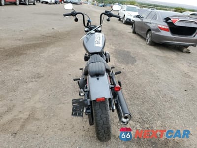 Piąte zdjęcie samochodu w środku: 2022 HARLEY-DAVIDSON FXBBS VIN:1HD1YYK19NB031792 - miniatura