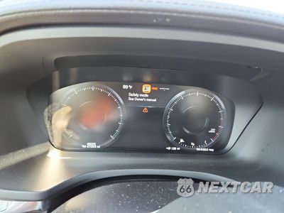Zdjęcie 9 z 13 samochodu: 2022 VOLVO S60 B5 INSCRIPTION VIN:7JRL12TL0NG161640 - miniatura