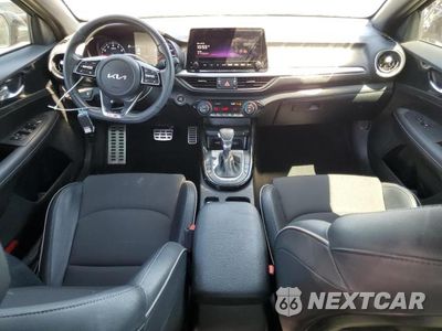 Zdjęcie 8 z 13 samochodu: 2024 KIA FORTE GT LINE VIN:3KPF54AD8RE731915 - miniatura