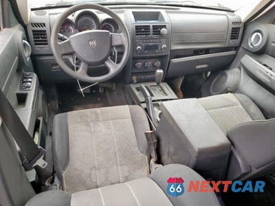 Zdjęcie 8 z 15 samochodu: 2007 DODGE NITRO SXT VIN:1D8GT28K77W672976 - miniatura