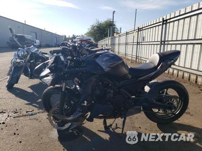 Trzecie zdjęcie samochodu z tyłu: 2021 KAWASAKI EX650 M VIN:ML5EXEM19MDA30224 - miniatura
