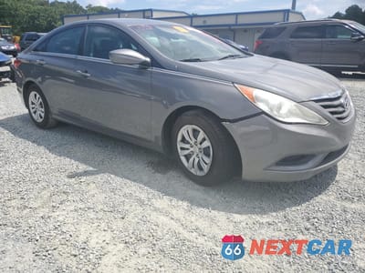Czwarte zdjęcie samochodu z boku: 2013 HYUNDAI SONATA GLS VIN:5NPEB4AC1DH510074 - miniatura