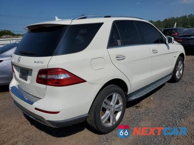 Trzecie zdjęcie samochodu z tyłu: 2012 MERCEDES-BENZ ML 350 BLUETEC VIN:4JGDA2EB6CA044759 - miniatura