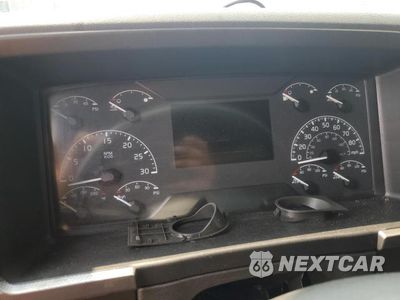 Zdjęcie 8 z 10 samochodu: 2024 VOLVO VNL SEMI TRUCK VIN:4V4NC9EH7RN634992 - miniatura