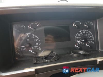 Zdjęcie 8 z 10 samochodu: 2024 VOLVO VN VNL VIN:4V4NC9EH7RN634992 - miniatura