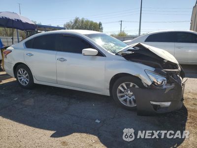 Czwarte zdjęcie samochodu z boku: 2015 NISSAN ALTIMA 2.5 VIN:1N4AL3AP8FC166692 - miniatura