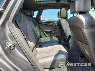 Zdjęcie 11 z 15 samochodu: 2016 PORSCHE MACAN S VIN:WP1AB2A55GLB56742 - miniatura