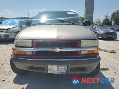 Piąte zdjęcie samochodu w środku: 2004 CHEVROLET BLAZER VIN:1GNCT18X94K138620 - miniatura