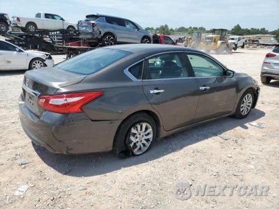 Trzecie zdjęcie samochodu z tyłu: 2016 NISSAN ALTIMA 2.5 VIN:1N4AL3AP1GN312811 - miniatura