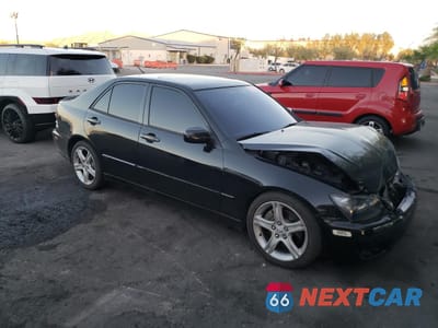 Czwarte zdjęcie samochodu z boku: 2003 LEXUS IS 300 VIN:JTHBD192830077984 - miniatura