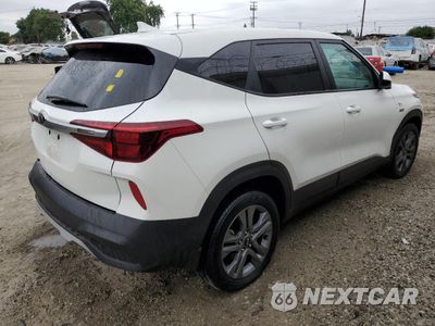 Trzecie zdjęcie samochodu z tyłu: 2021 KIA SELTOS LX VIN:KNDEPCAA4M7231846 - miniatura