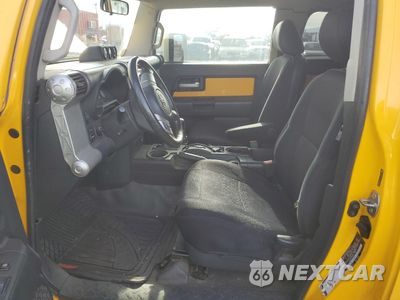 Zdjęcie 7 z 13 samochodu: 2007 TOYOTA FJ CRUISER VIN:JTEBU11FX70052800 - miniatura