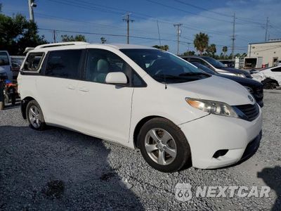 Czwarte zdjęcie samochodu z boku: 2013 TOYT SIENNA LE VIN:5TDKK3DC3DS312597 - miniatura