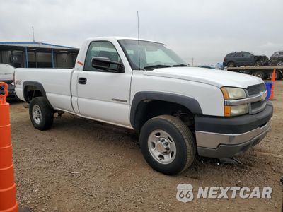 Czwarte zdjęcie samochodu z boku: 2004 CHEVROLET SILVERADO K2500 HEAVY DUTY VIN:1GCHK24U54E290976 - miniatura