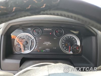 Zdjęcie 9 z 12 samochodu: 2017 RAM 2500 SLT VIN:3C6UR5DL4HG772413 - miniatura