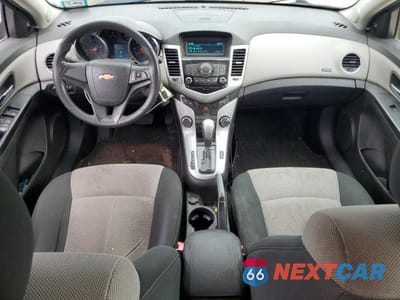 Zdjęcie 8 z 12 samochodu: 2011 CHEVROLET CRUZE LS VIN:1G1PC5SH3B7286855 - miniatura