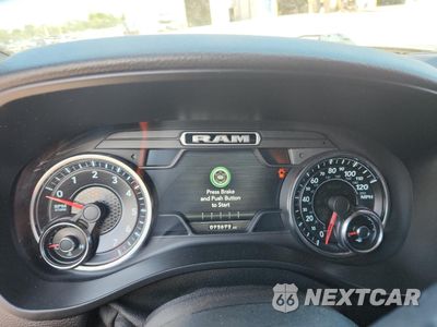 Zdjęcie 9 z 13 samochodu: 2019 RAM 1500 BIG HORN/LONE STAR VIN:1C6RRFBG1KN871822 - miniatura