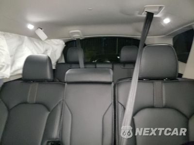 Zdjęcie 10 z 13 samochodu: 2025 HONDA PILOT EXL VIN:5FNYG2H42SB021955 - miniatura