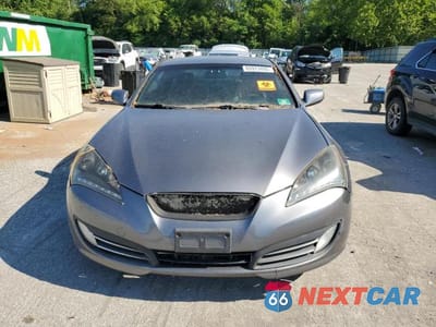 Piąte zdjęcie samochodu w środku: 2010 HYUNDAI GENESIS COUPE 3.8L VIN:KMHHU6KH3AU012565 - miniatura